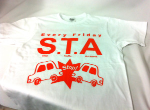交通事故防止のキャンペーンＴシャツ